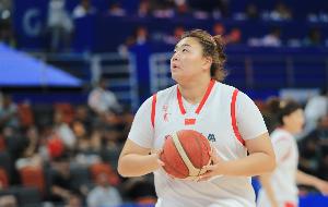 开云体育下载-中国大运女篮三连胜以小组第一出线 1/4决赛将对阵日本