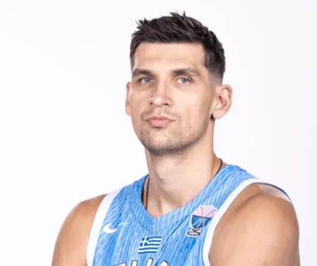 开云体育网址-可圈可点！米托格鲁全场7中6，三分3中3得到17分3板2助2抢断