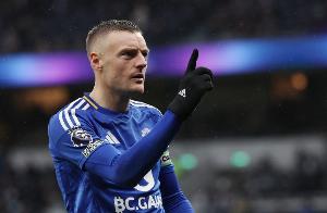 开云体育下载-迪马：38岁瓦尔迪预计今天敲定加盟克雷莫纳，即将登陆意甲联赛