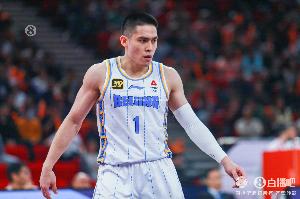 进攻不在状态！陈盈骏半场5中1&amp;三分3中1仅拿3分1助 但正负值+12