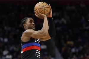 活塞GM：艾维上赛季攻防两端都非常亮眼 他现在已经做好准备了